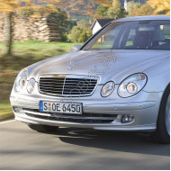 Бампер передний в цвет кузова Mercedes E-Class W211 (2002-2006) с омывателем