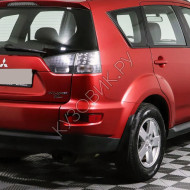 Боковина заднего бампера правая в цвет кузова Mitsubishi OutLander 2 XL (2010-2012) рестайлинг